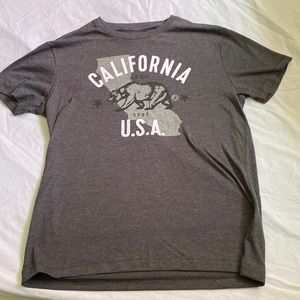 Grey Aeropostale T-shirt